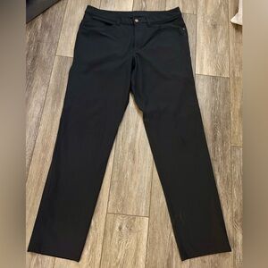 Lululemon Men’s ABC Pants - Classic Size 32 x 32 - Obsidian Gray Warpstreme